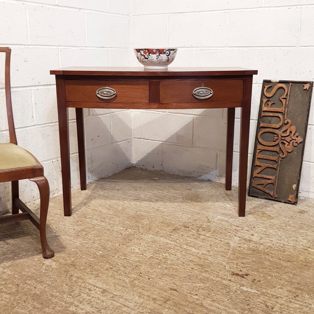 ANTIQUE REGENCY BOW FRONT MAHOGANY SIDE TABLE C1820