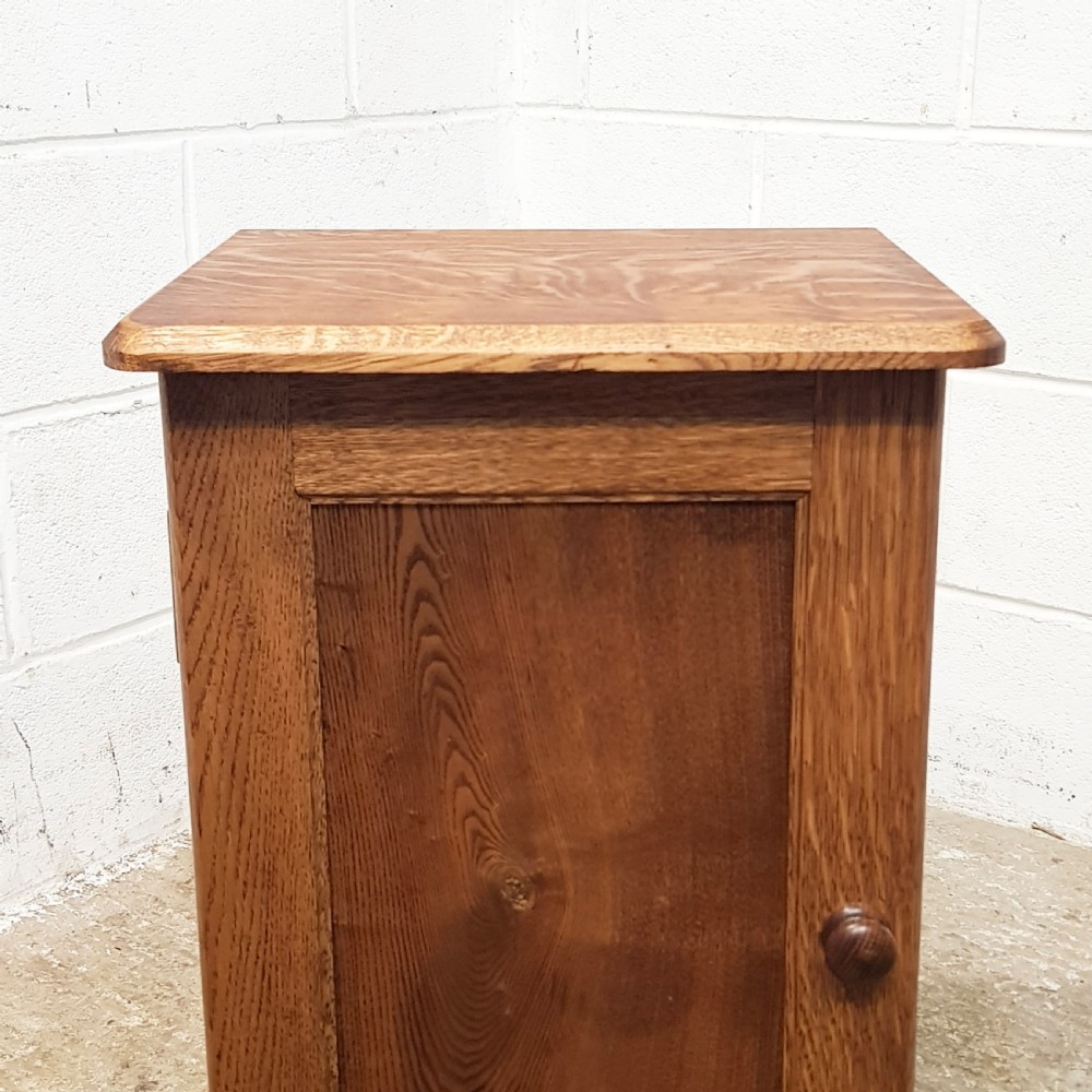 ANTIQUE PAIR ARTS & CRAFTS OAK BEDSIDE CABINETS C1900 View V