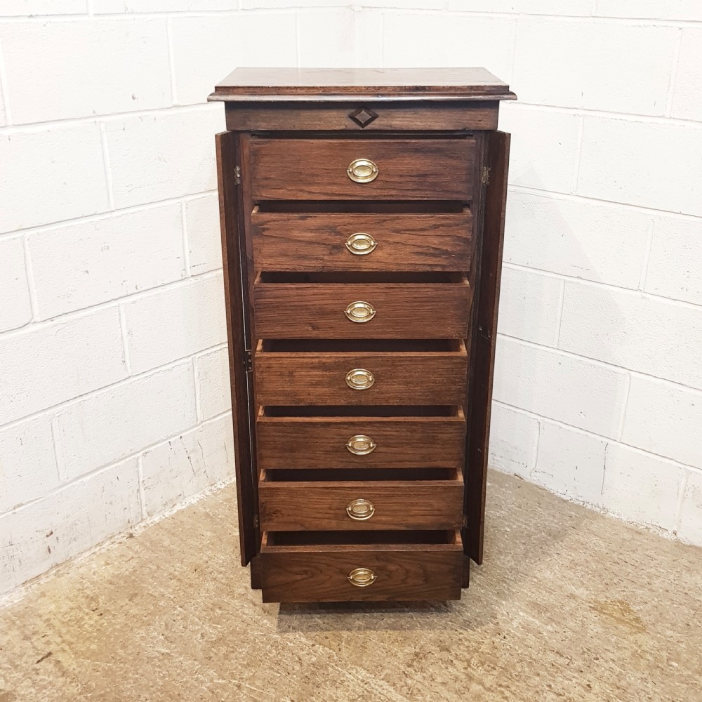 ANTIQUE OAK WELLINGTON CHEST C1920 View II