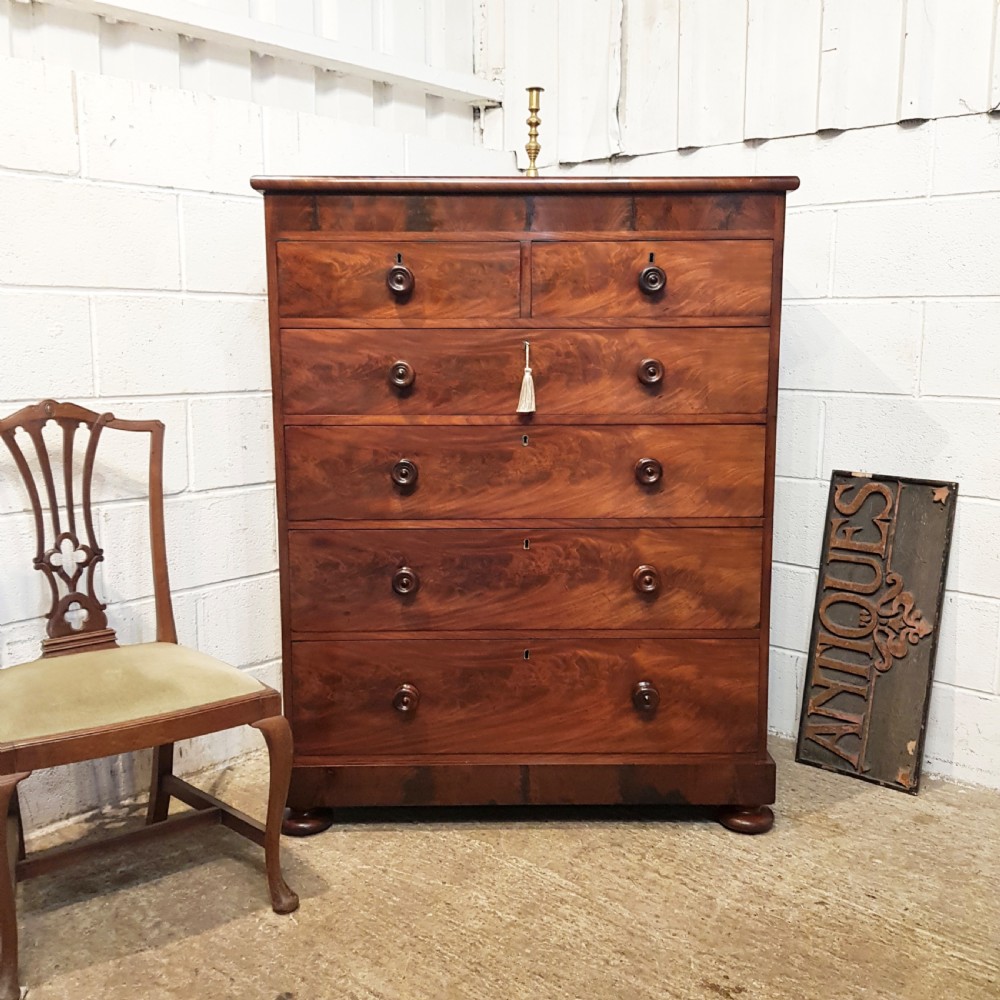 ANTIQUE VICTORIAN MAHOGANY CHEST OF DRAWERS C1880
