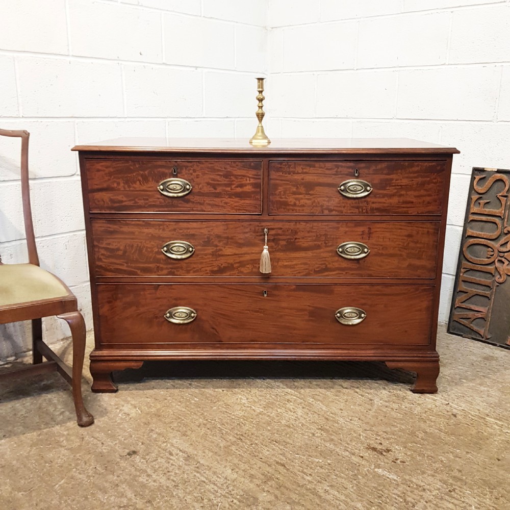 ANTIQUE 18TH CENTURY MAHOGANY CHEST OF DRAWERS C1780