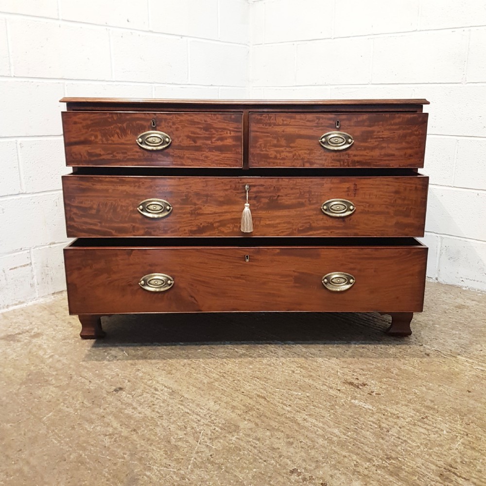 ANTIQUE 18TH CENTURY MAHOGANY CHEST OF DRAWERS C1780 View V
