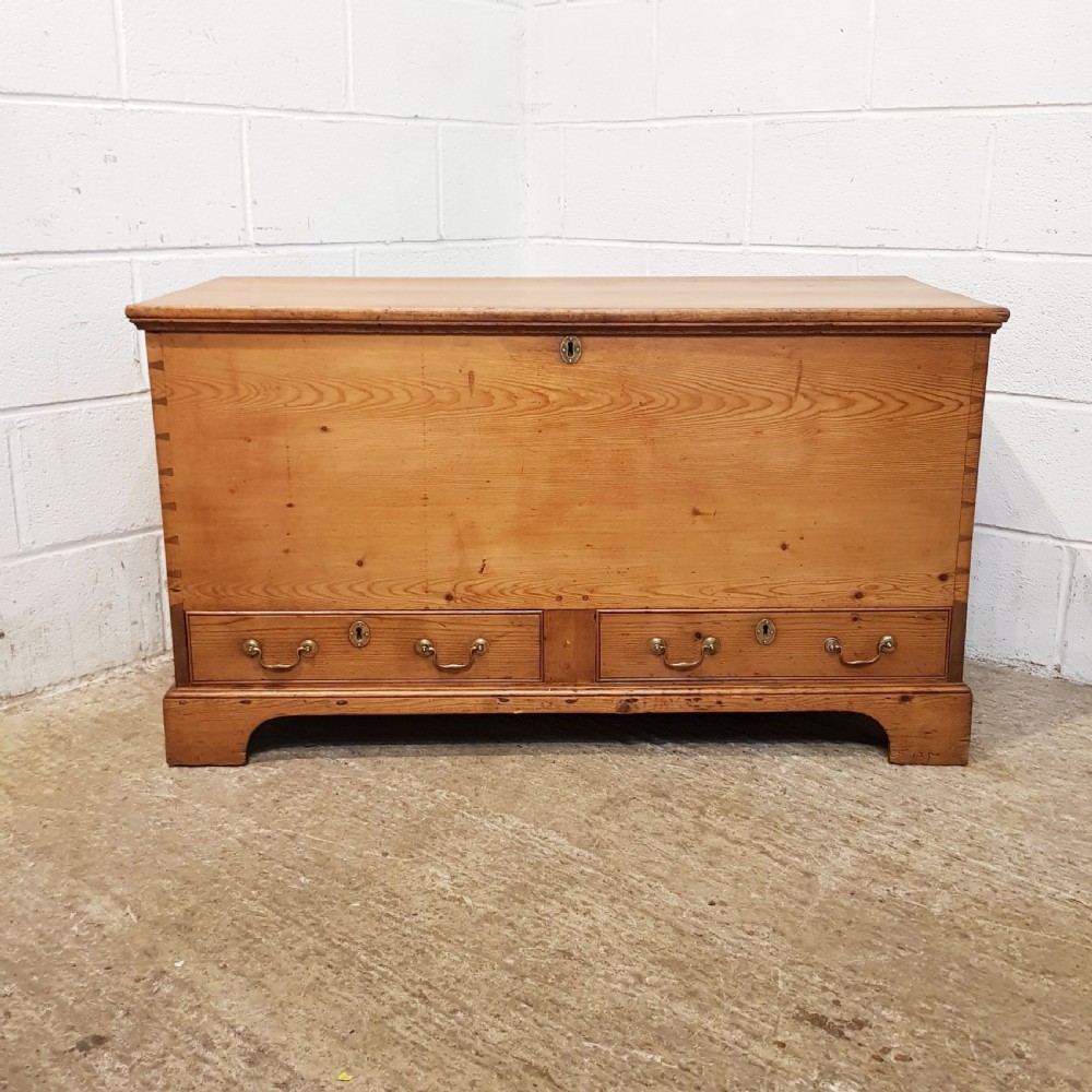ANTIQUE LATE 18TH  CENTURY PINE BLANKET BOX MULE CHEST C1780 View V