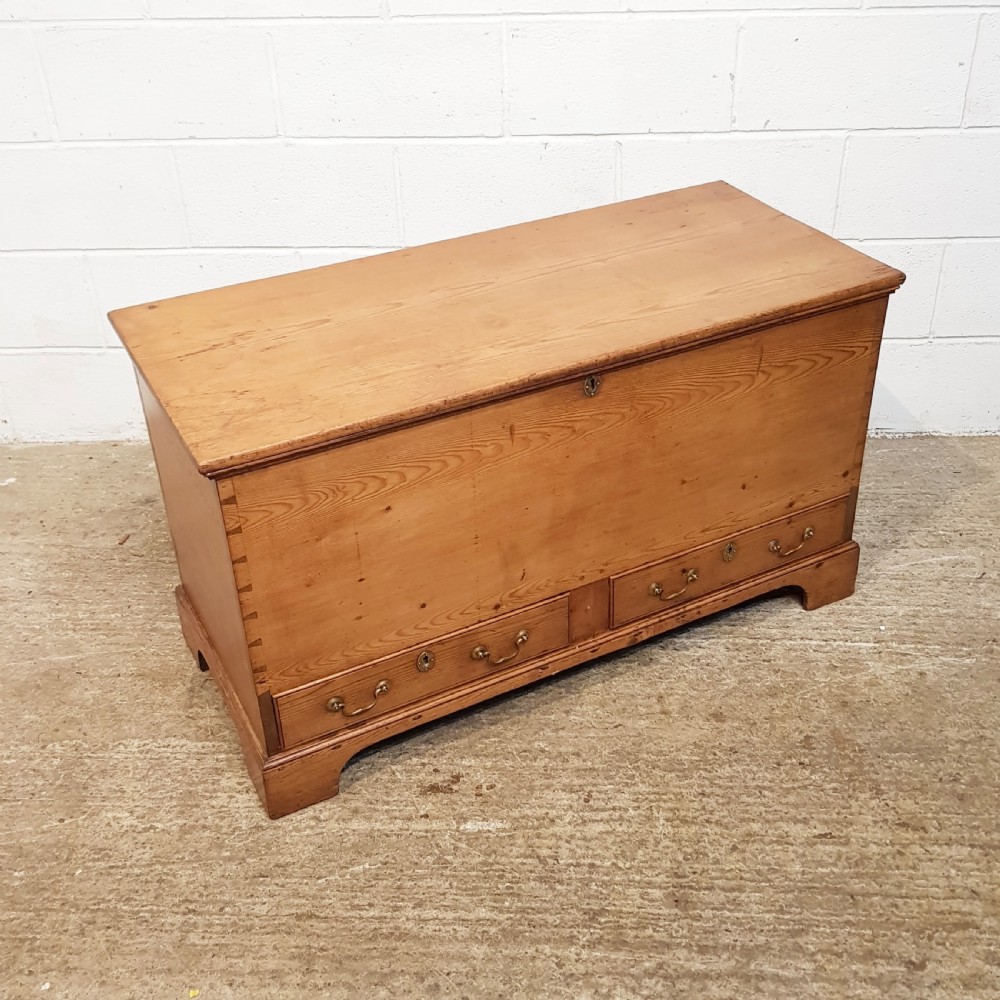 ANTIQUE LATE 18TH  CENTURY PINE BLANKET BOX MULE CHEST C1780 View VI