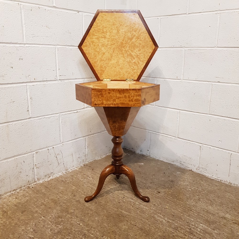 SUPERB ANTIQUE BURR WALNUT WORKBOX C1920 View IV