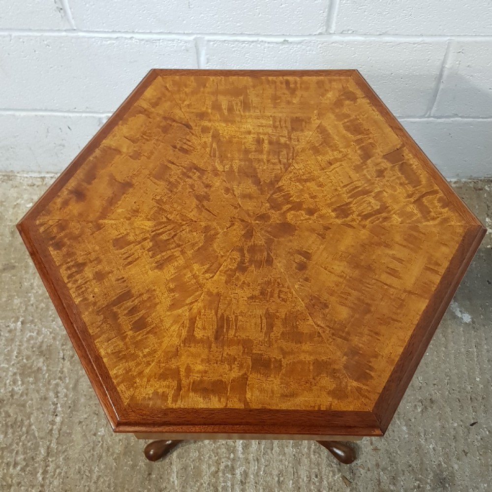 SUPERB ANTIQUE BURR WALNUT WORKBOX C1920 View VIII