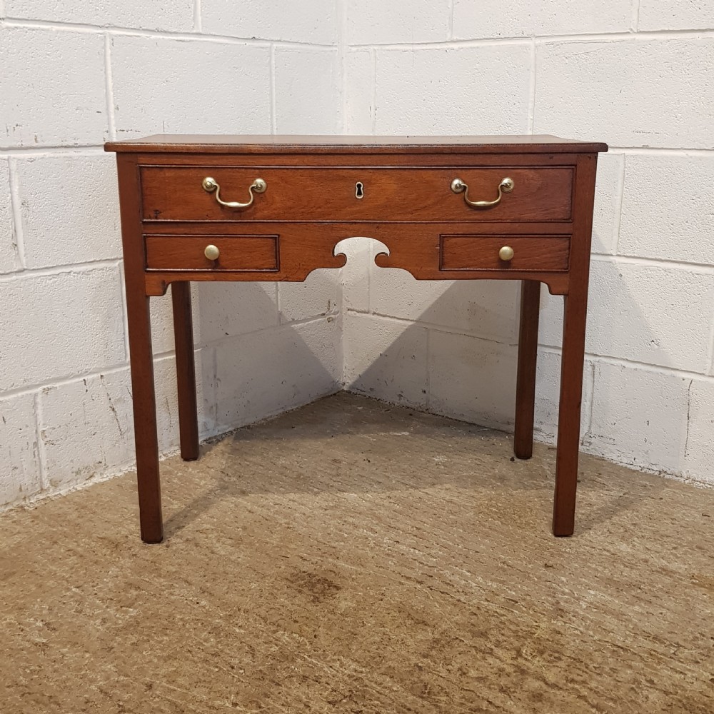 ANTIQUE 18TH CENTURY ENGLISH MAHOGANY LOWBOY LADIES WRITING TABLE C1780 View II