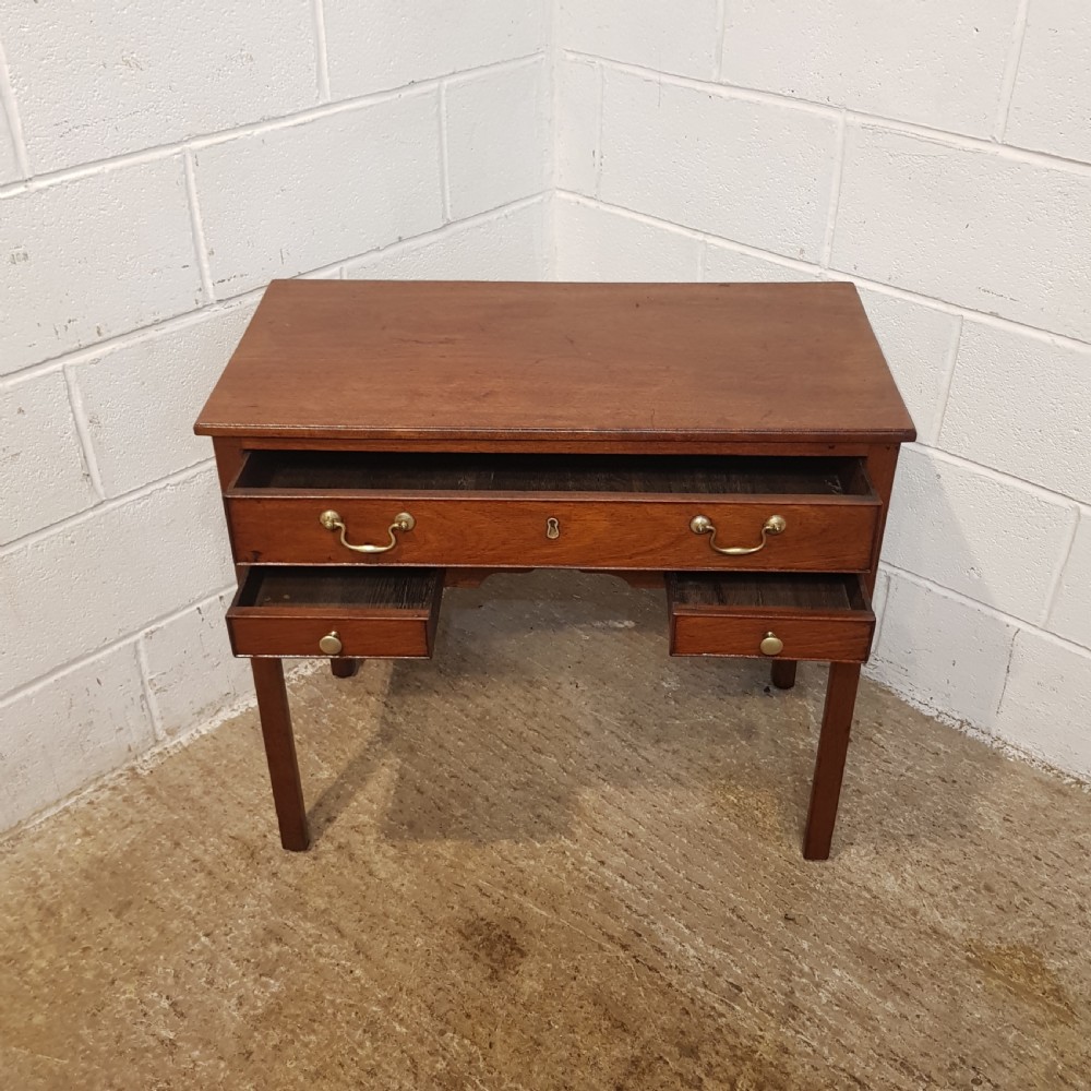 ANTIQUE 18TH CENTURY ENGLISH MAHOGANY LOWBOY LADIES WRITING TABLE C1780 View IV