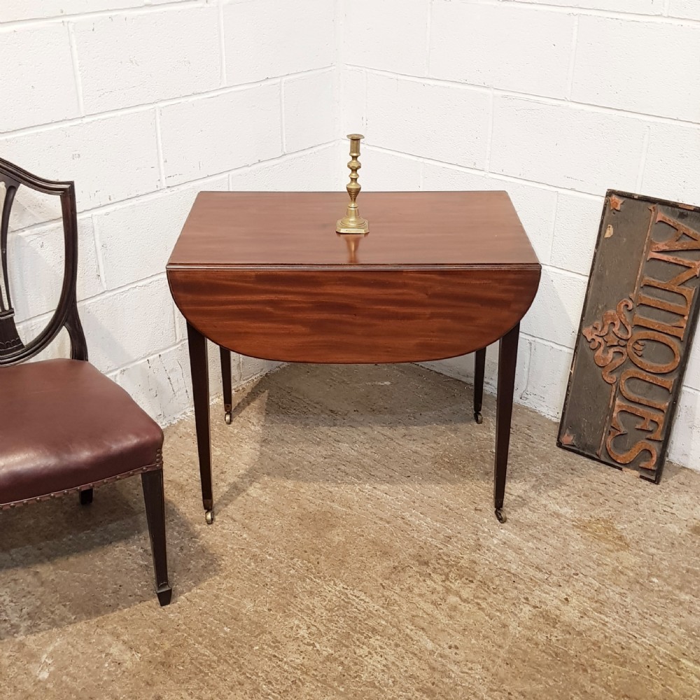 ANTIQUE REGENCY MAHOGANY Y PEMBROKE TABLE C1820 View V