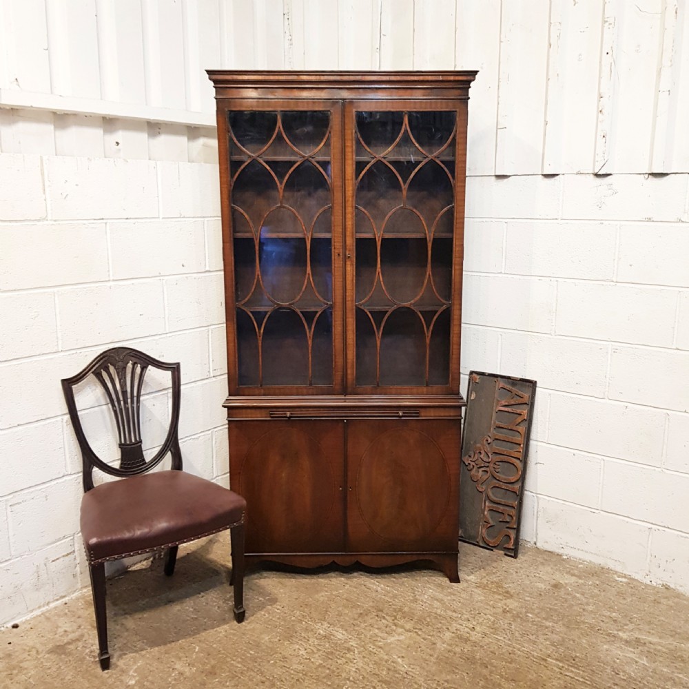 ANTIQUE EDWARDIAN MAHOGANY ASTRAGAL GLAZED BOOKCASE C1900