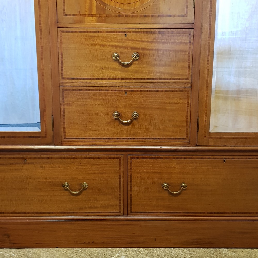 ANTIQUE LATE VICTORIAN MAHOGANY TRIPLE WARDROBE COMPACTUM C1890 View XI