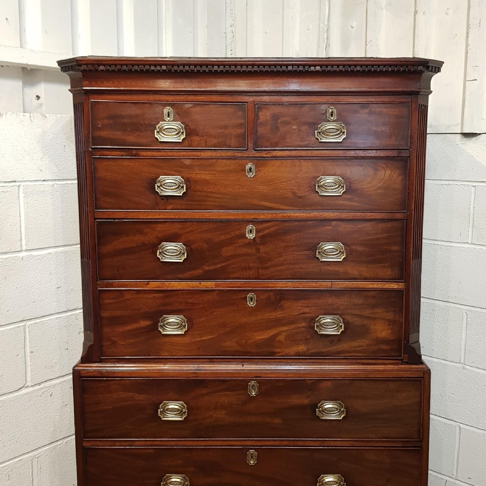 ANTIQUE 18TH CENTURY MAHOGANY CHEST ON CHEST.  C1780 View II