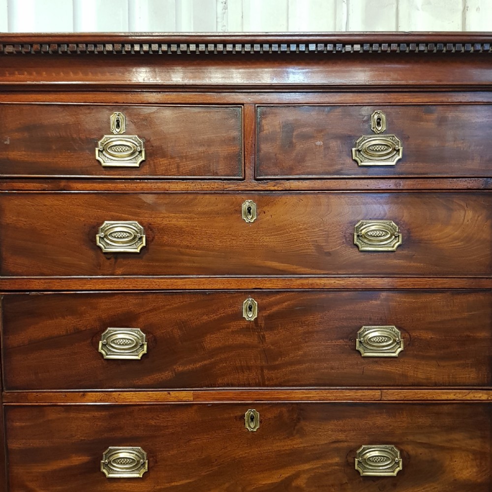 ANTIQUE 18TH CENTURY MAHOGANY CHEST ON CHEST.  C1780 View III