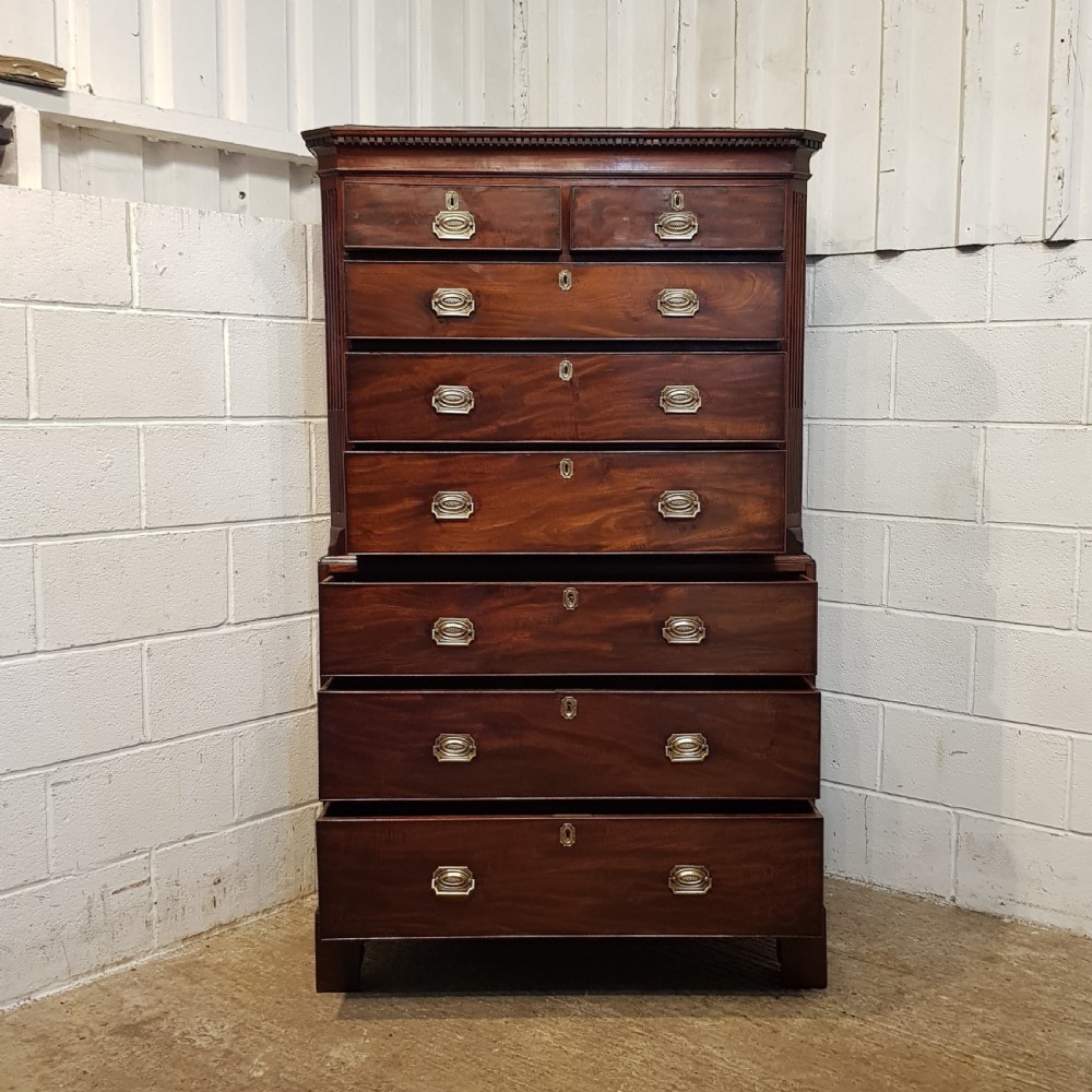 ANTIQUE 18TH CENTURY MAHOGANY CHEST ON CHEST.  C1780 View V
