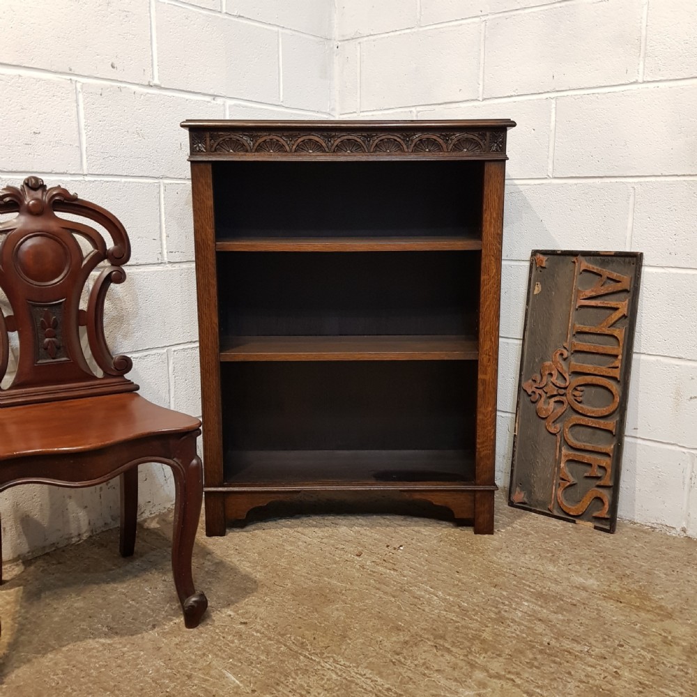 ANTIQUE CARVED OAK SMALL OPEN BOOKCASE C1920