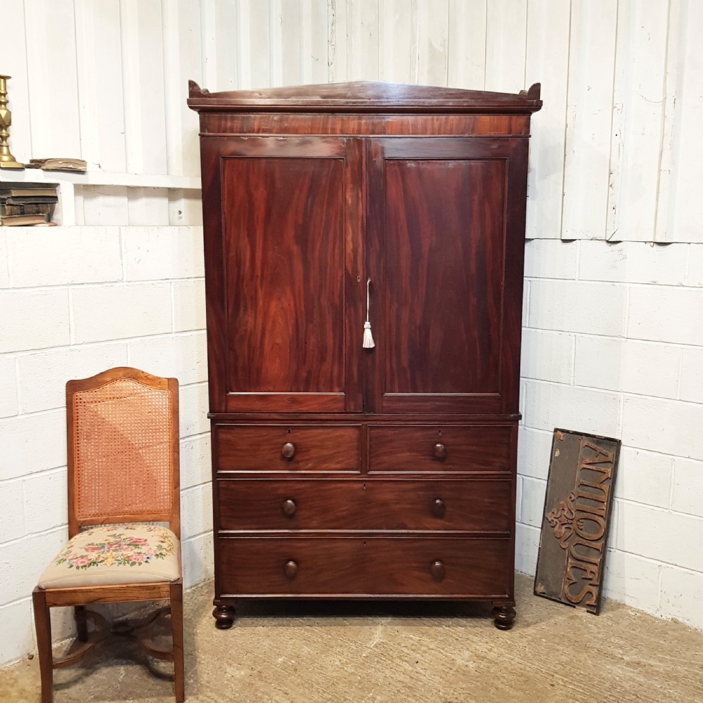 ANTIQUE WILLIAM 1V MAHOGANY  LINEN PRESS C1830