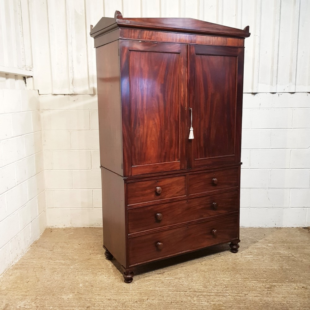 ANTIQUE WILLIAM 1V MAHOGANY  LINEN PRESS C1830 View III