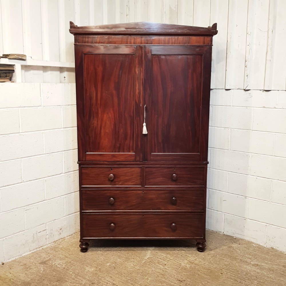 ANTIQUE WILLIAM 1V MAHOGANY  LINEN PRESS C1830 View VI