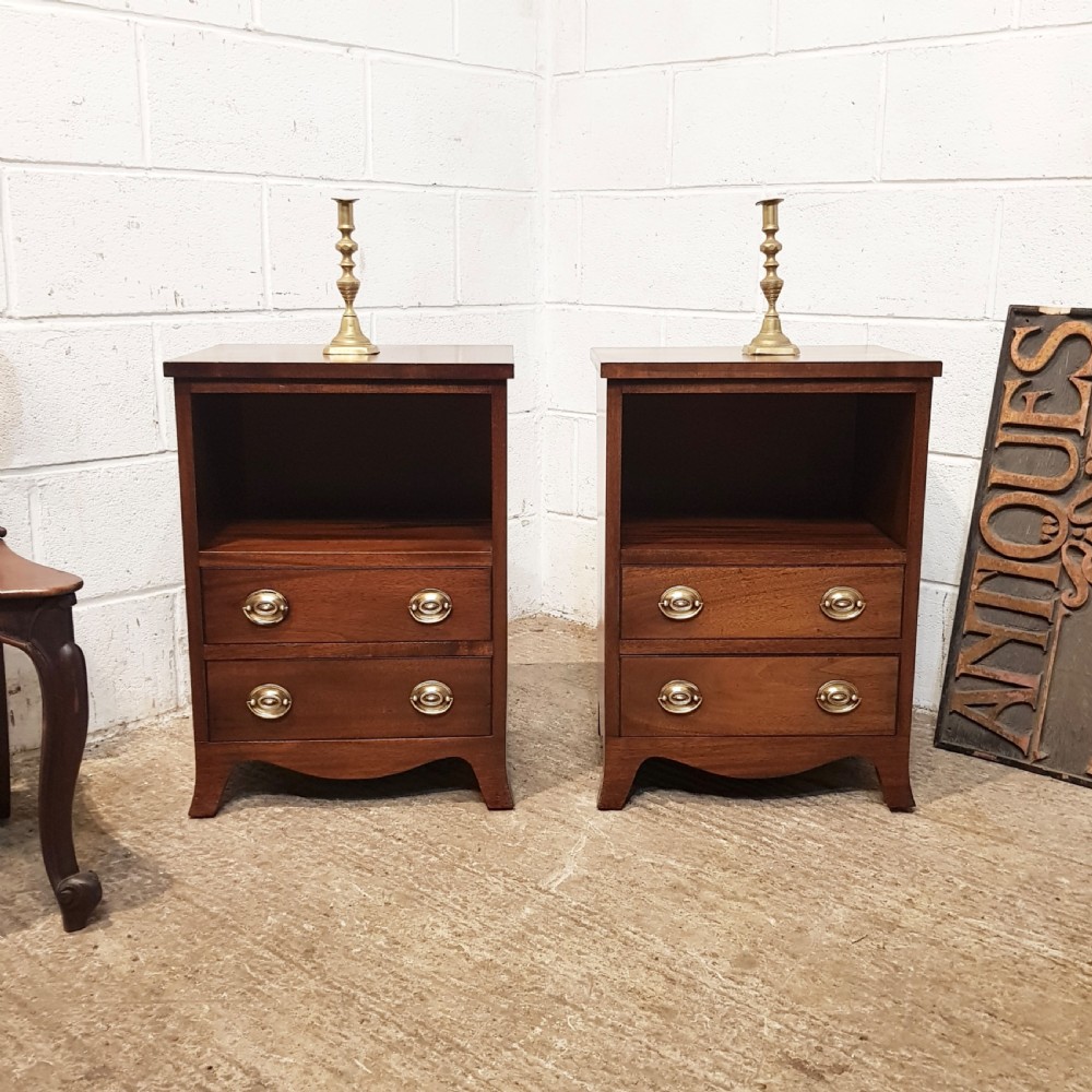 ANTIQUE PAIR MAHOGANY BEDSIDE CABINETS C1920