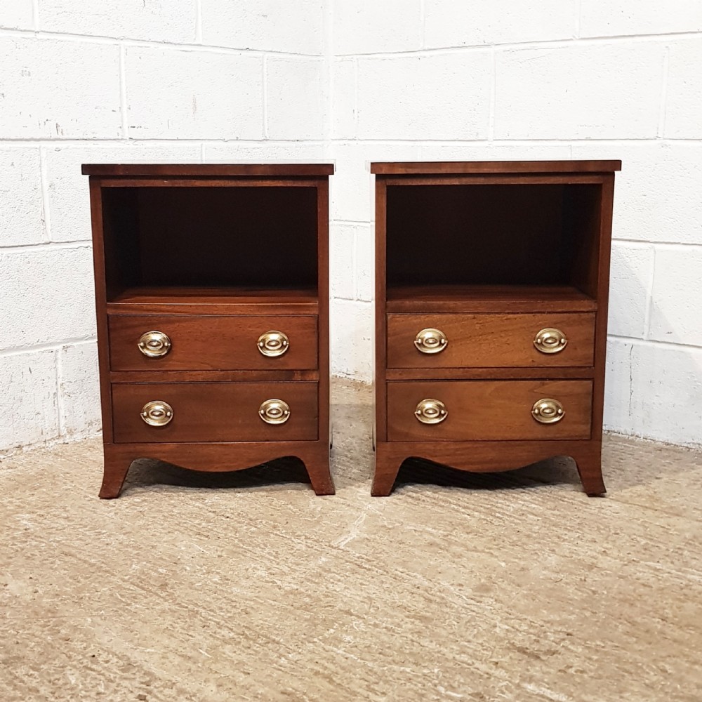 ANTIQUE PAIR MAHOGANY BEDSIDE CABINETS C1920 View IV