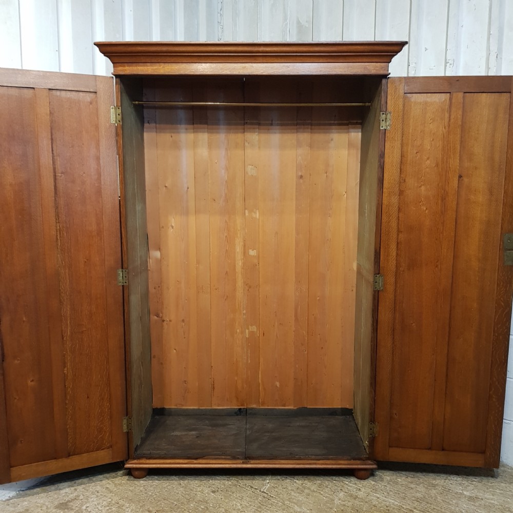 ANTIQUE VICTORIAN OAK DOUBLE WARDROBE C1880 View V