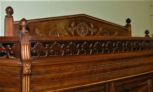 AN AESTHETIC PERIOD SIDE CABINET - ADDITIONAL PHOTO 16
