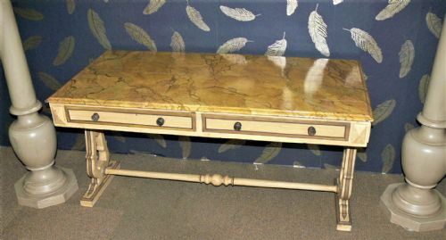 VICTORIAN SOFACOFFEE TABLE - ADDITIONAL PHOTO 1