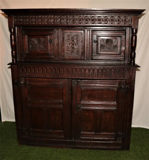 Period Oak Court Cupbourd