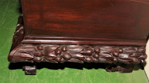 WONDERFUL GARVED WALNUT HALL SEAT - ADDITIONAL PHOTO 3