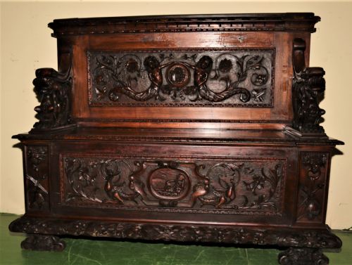 WONDERFUL GARVED WALNUT HALL SEAT - ADDITIONAL PHOTO 16