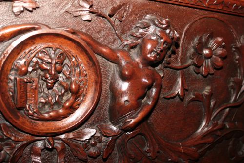 WONDERFUL GARVED WALNUT HALL SEAT - ADDITIONAL PHOTO 19