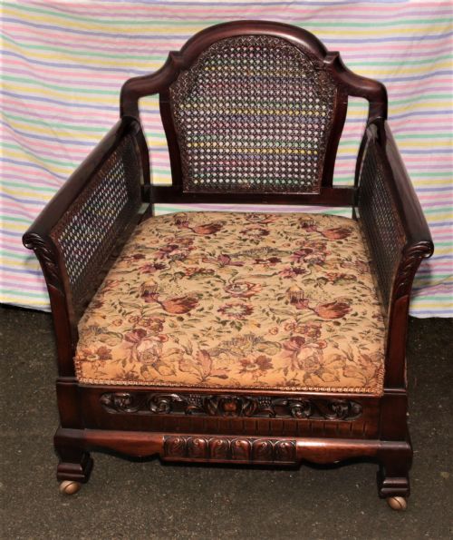 fig 1. Bergere 3pc suite.