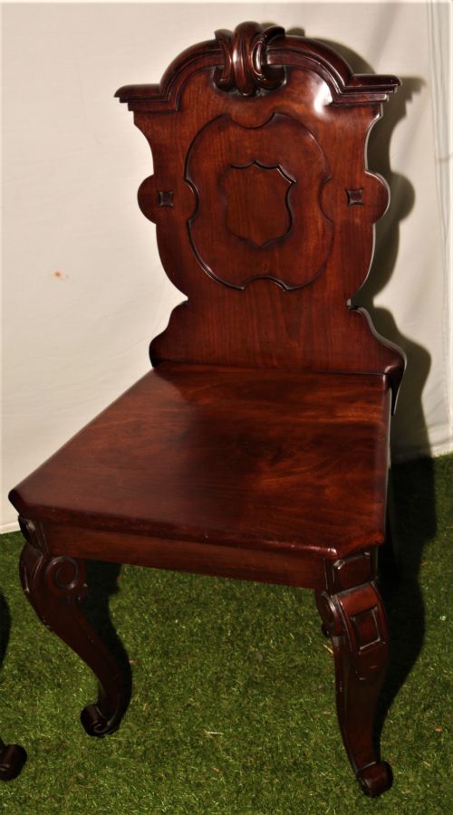 A PAIR OF VICTORIAN HALL CHAIRS - ADDITIONAL PHOTO 1