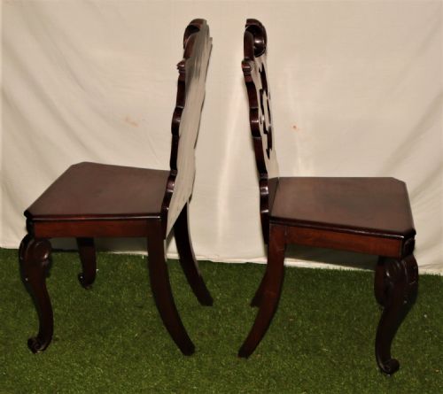 A PAIR OF VICTORIAN HALL CHAIRS - ADDITIONAL PHOTO 2