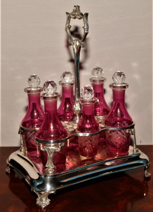 Cranberry 6 Bottle Cruet.
