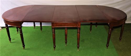 Georgian Mahogany Dining Table.