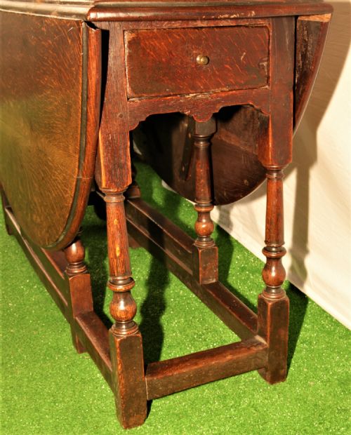 ANTIQUE OAK GATELEG DINING TABLE - ADDITIONAL PHOTO 1