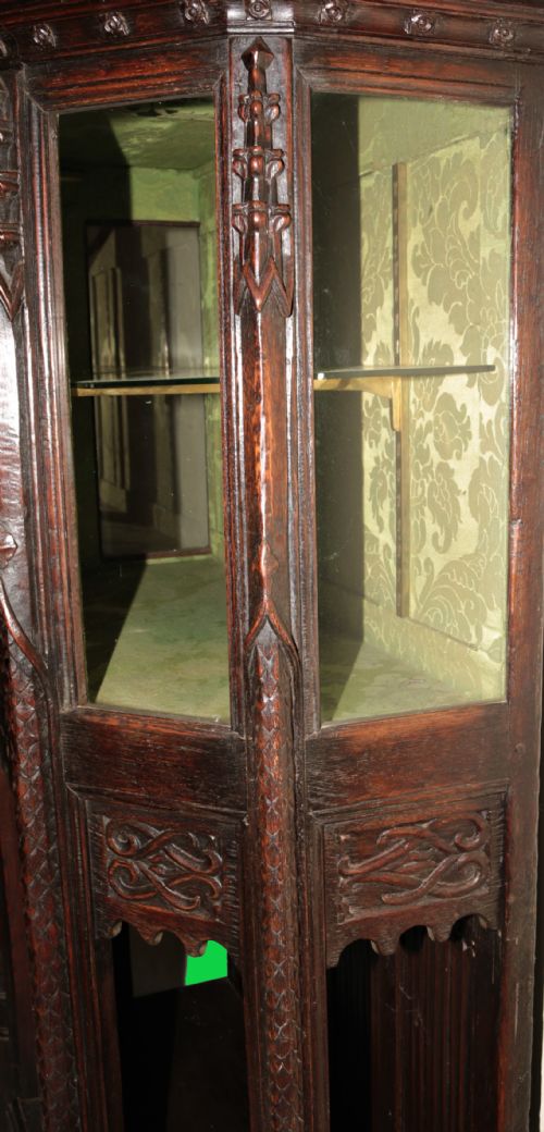 ANTIQUE OAK CABINET - ADDITIONAL PHOTO 2