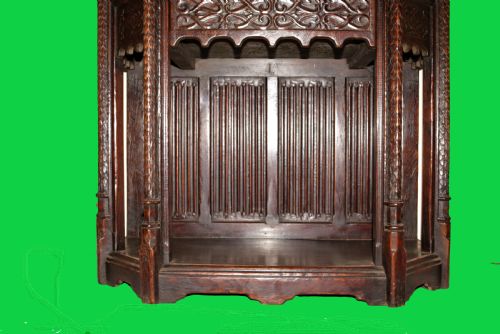 ANTIQUE OAK CABINET - ADDITIONAL PHOTO 4
