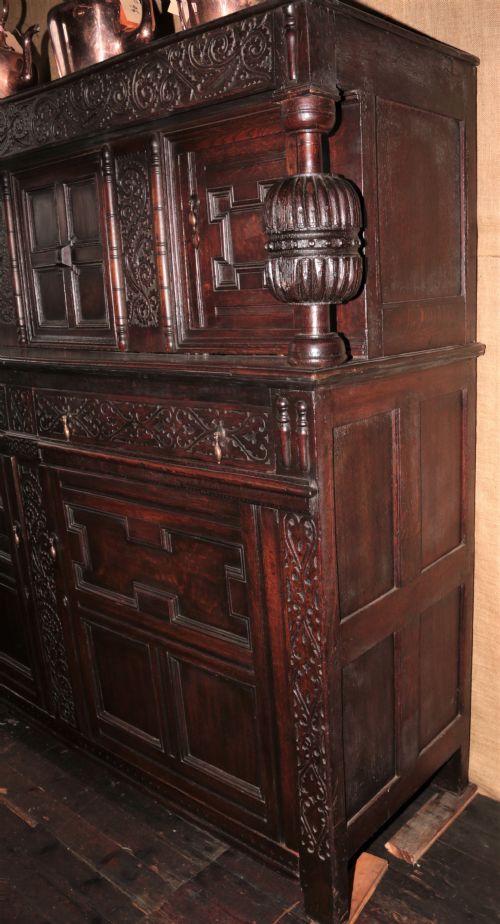 PERIOD OAK COURT CUPBOARD CIRCA 15801600 - ADDITIONAL PHOTO 6