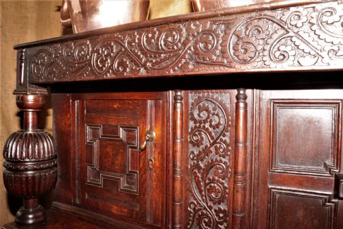 PERIOD OAK COURT CUPBOARD CIRCA 15801600 - ADDITIONAL PHOTO 18