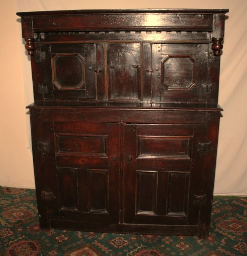 PERIOD OAK COURT CUPBOARD - ADDITIONAL PHOTO 1