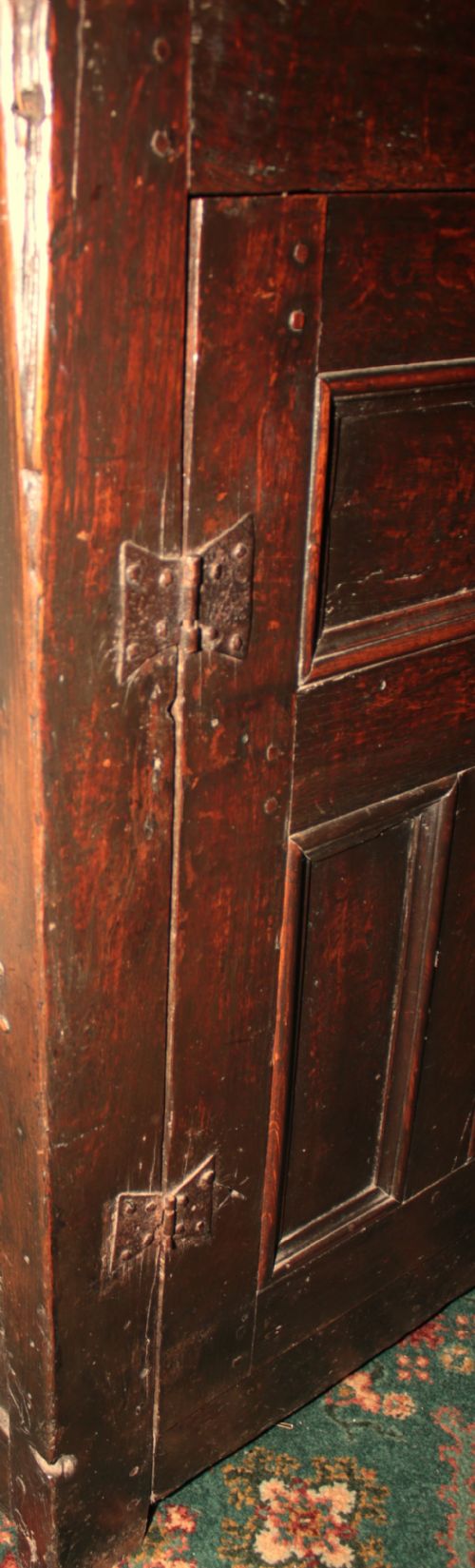 PERIOD OAK COURT CUPBOARD - ADDITIONAL PHOTO 6