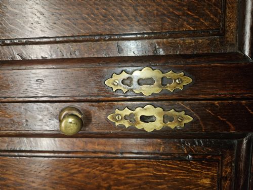 PERIOD OAK LIVERY CUPBOARD - ADDITIONAL PHOTO 18
