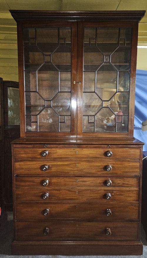 GEORGIAN MAHOGANY SECRETARY BOOKCASE - ADDITIONAL PHOTO 1