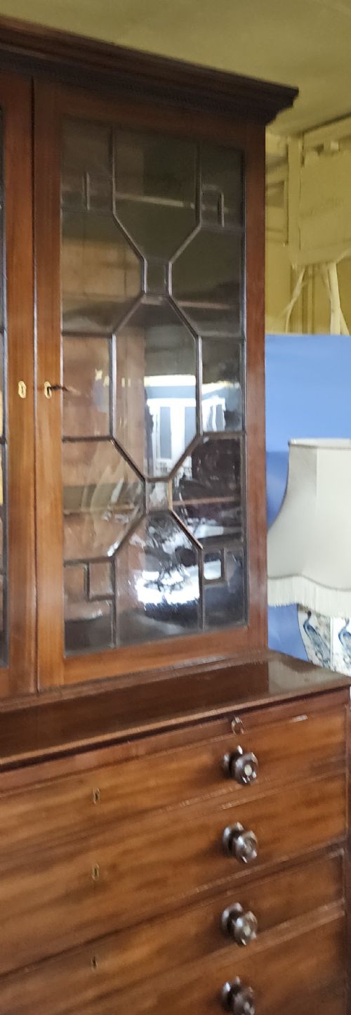 GEORGIAN MAHOGANY SECRETARY BOOKCASE - ADDITIONAL PHOTO 6