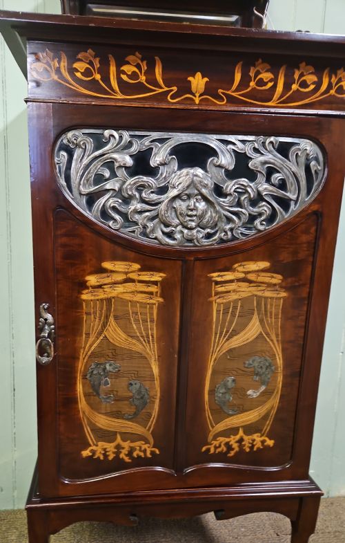 A RARE MUSIC CABINET - ADDITIONAL PHOTO 2