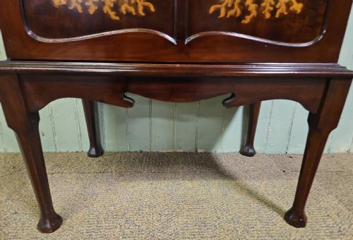 A RARE MUSIC CABINET - ADDITIONAL PHOTO 16