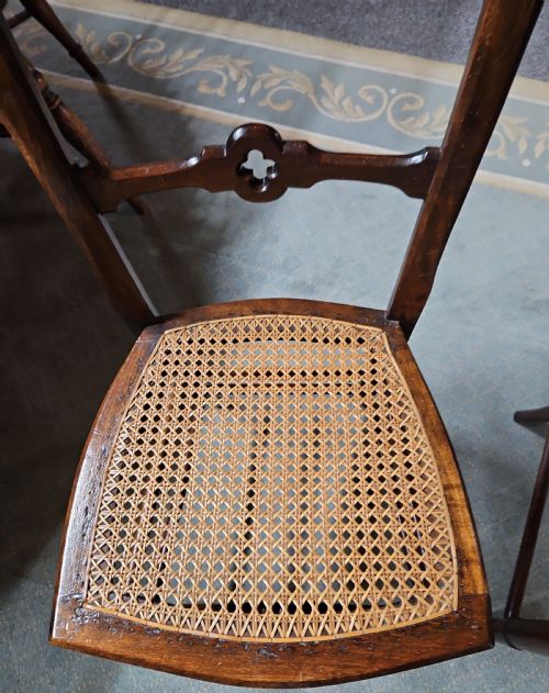 A PRITTY PAIR OF VICTORIAN BED ROOM CHAIRS - ADDITIONAL PHOTO 2