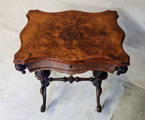 VICTORIAN WALNUT WORK TABLE - ADDITIONAL PHOTO 4